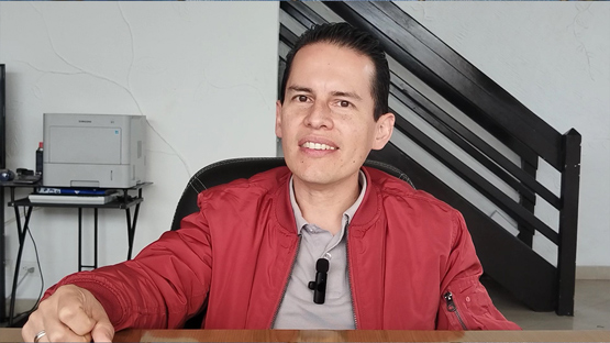 alt=mauricios-intewview